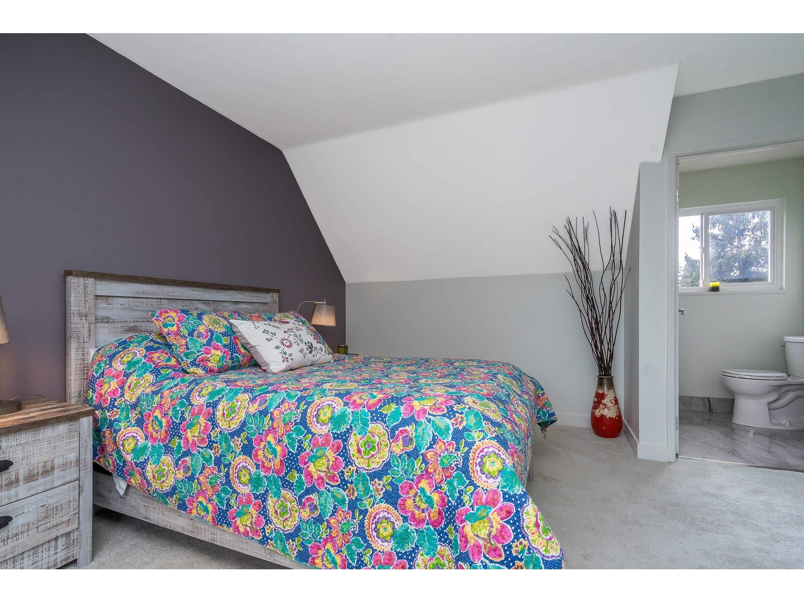Photo 23 of 15428 Madrona Drive, Surrey BC