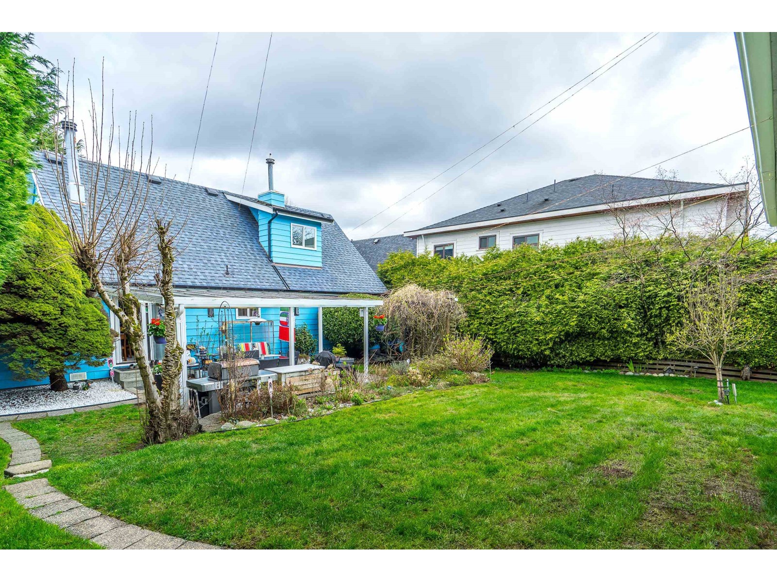 Photo 40 of 15428 Madrona Drive, Surrey BC