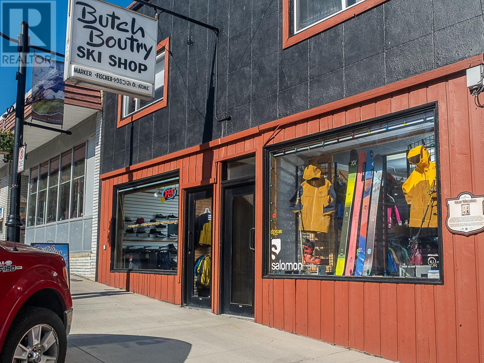 2080 WASHINGTON Street, Rossland