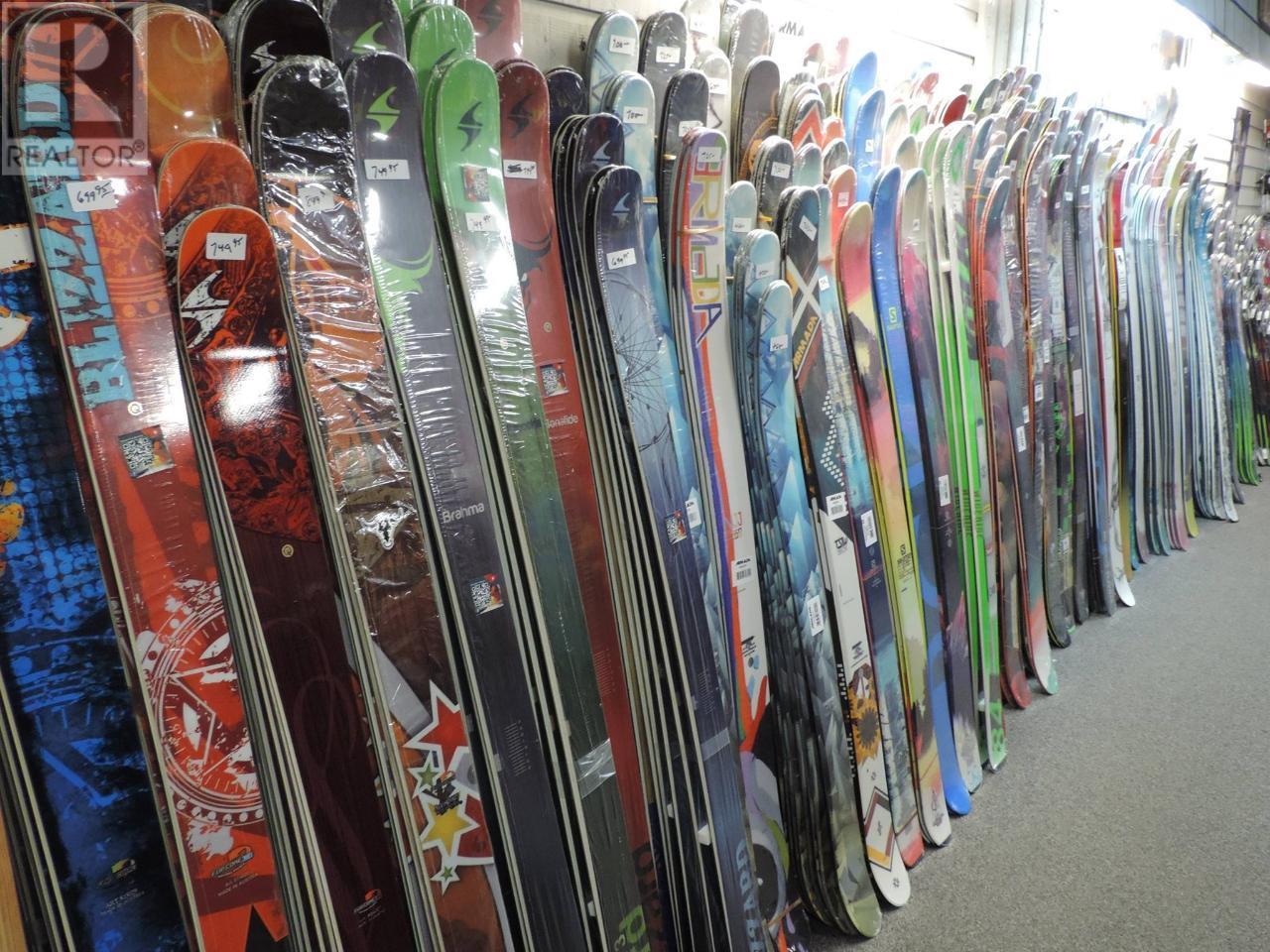 2080 WASHINGTON Street, Rossland