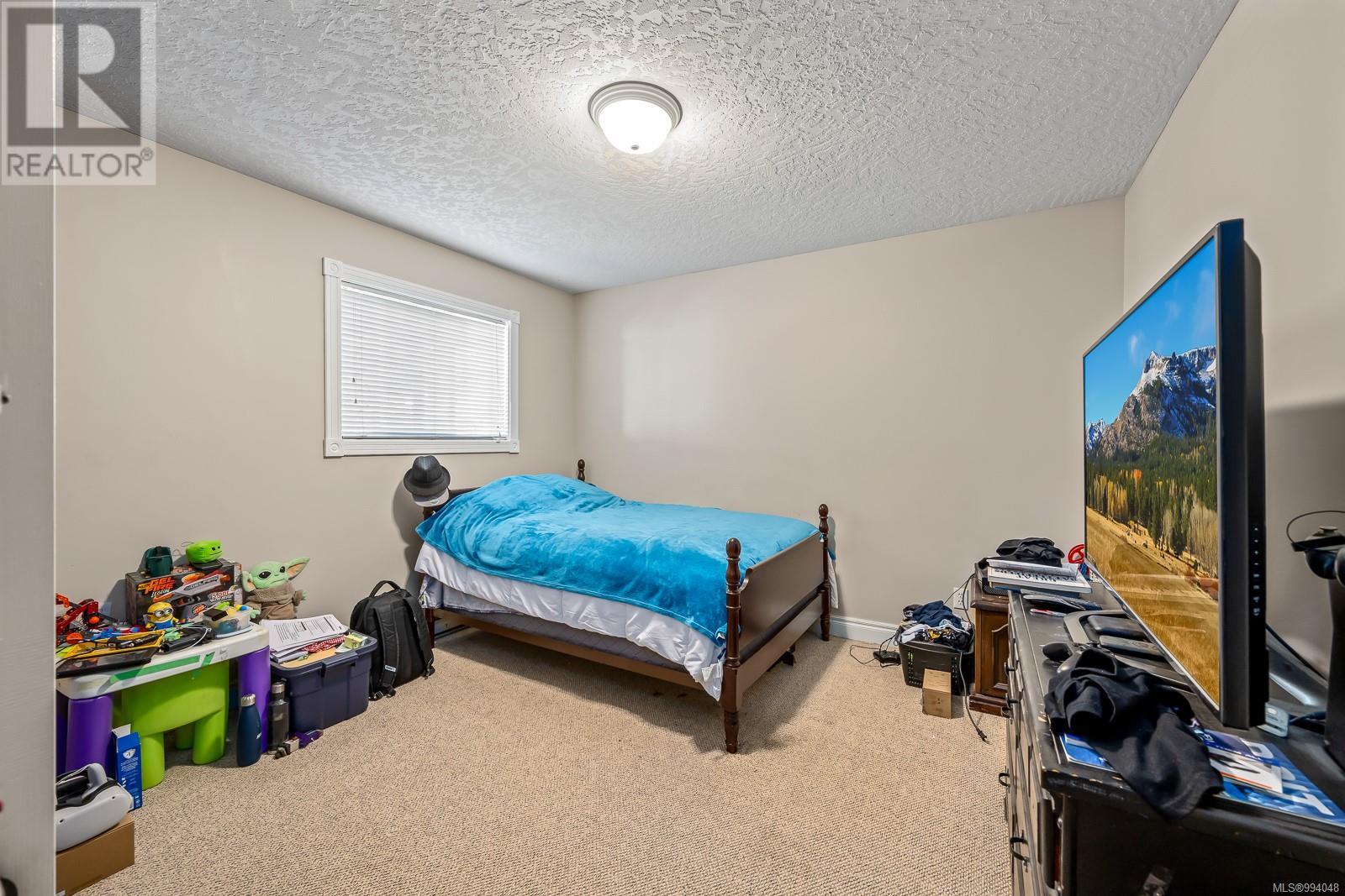 B 4654 Muir Rd, Courtenay real estate listing 994048