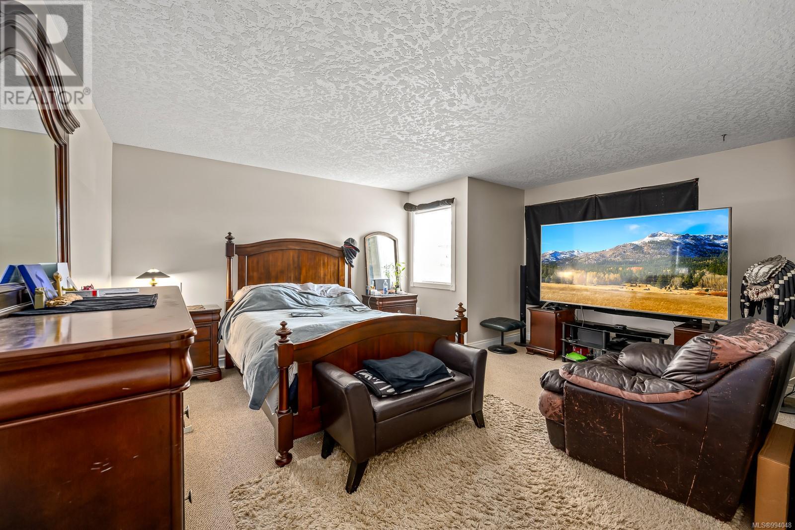 B 4654 Muir Rd, Courtenay real estate listing 994048