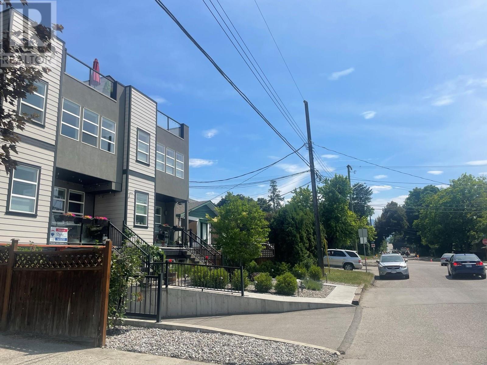 B 3203 25 Street, Vernon
