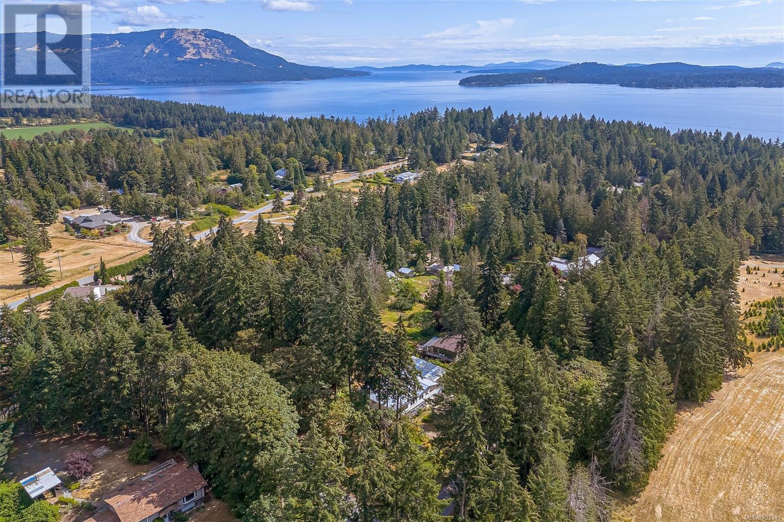 591 Meredith Rd, Mill Bay