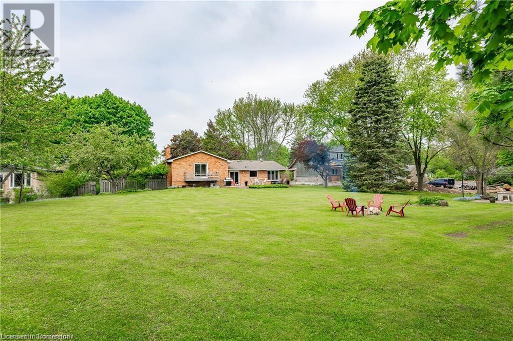 Photo 44 of 11 Coachman Crescent, Hamilton ON