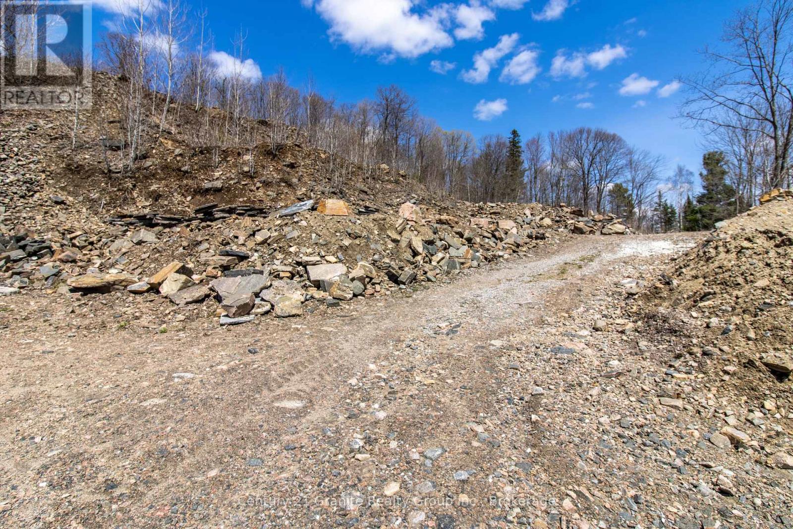 Photo 25 of 13495 Highway 35, Minden Hills ON