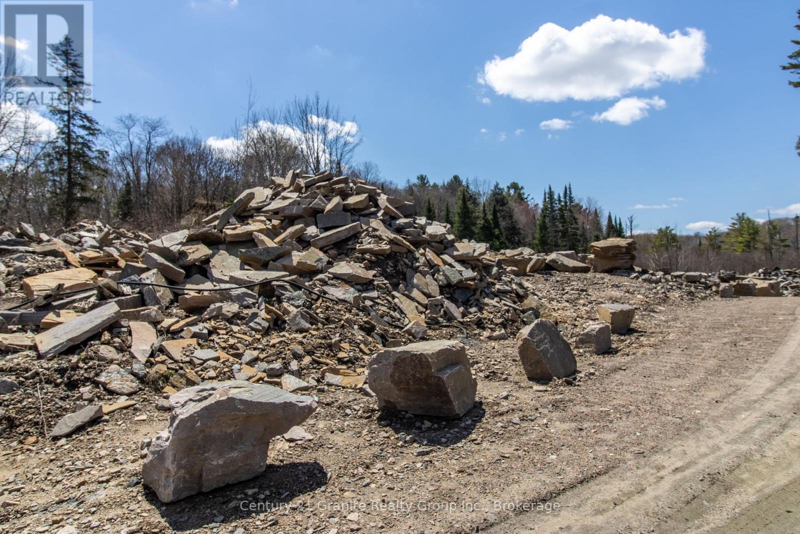 Photo 5 of 13495 Highway 35, Minden Hills ON