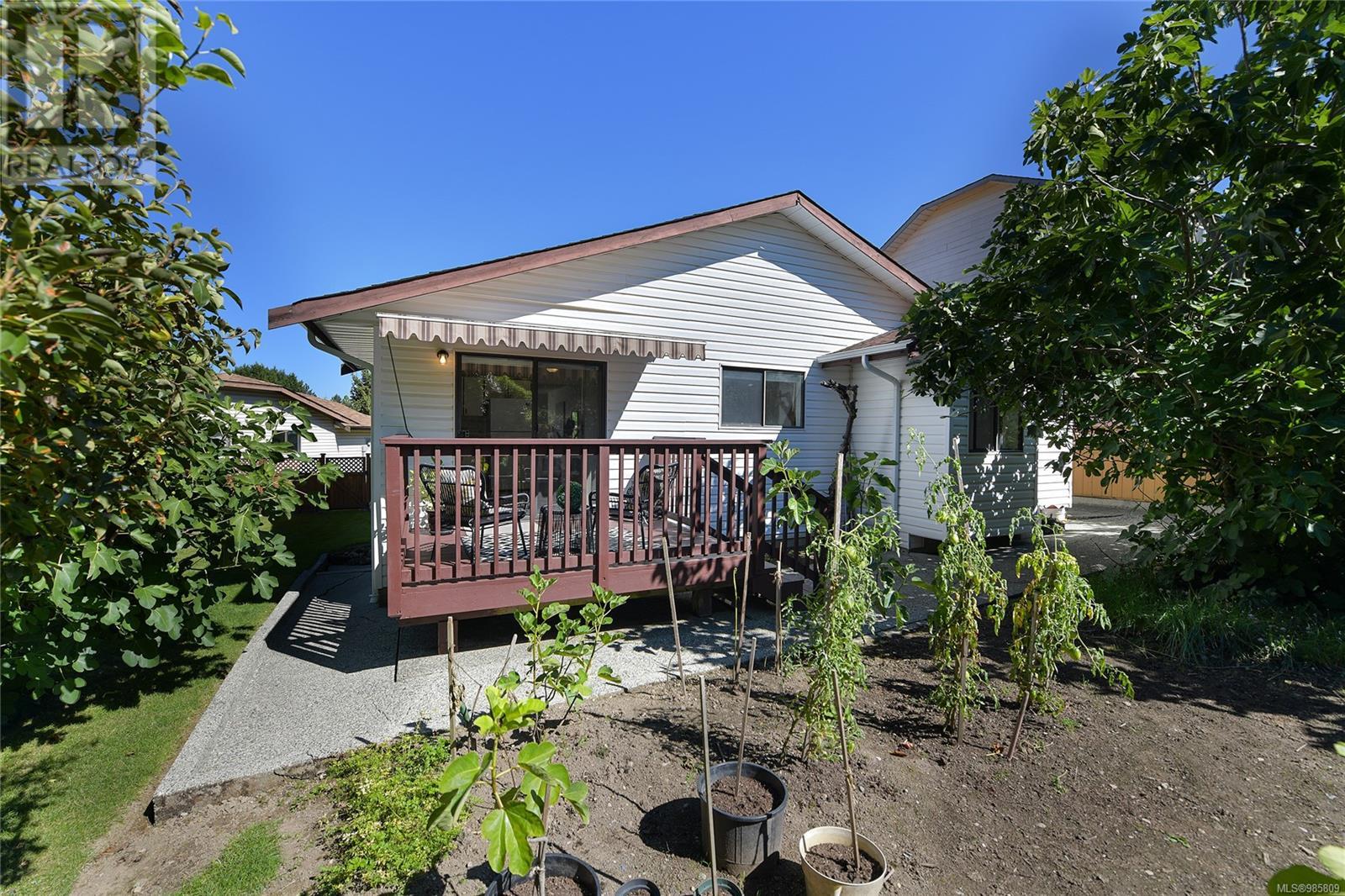 Single Family House for Sale in  Vanguard Pl Saanich 