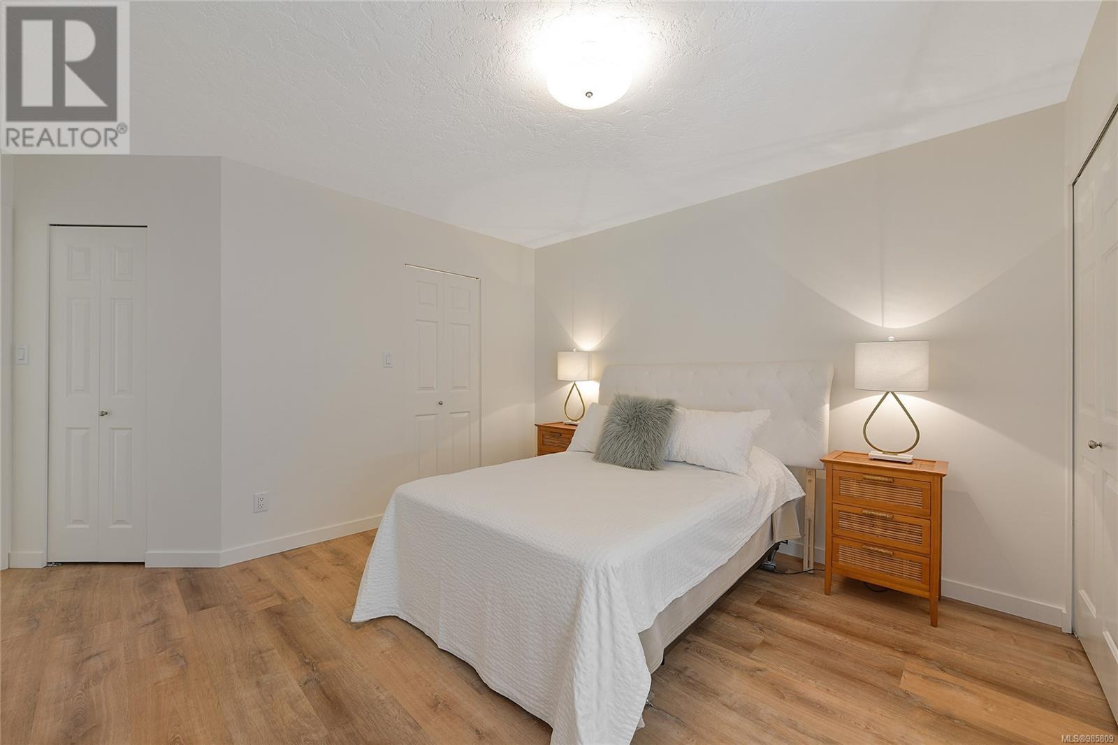 Single Family House for Sale in  Vanguard Pl Saanich 