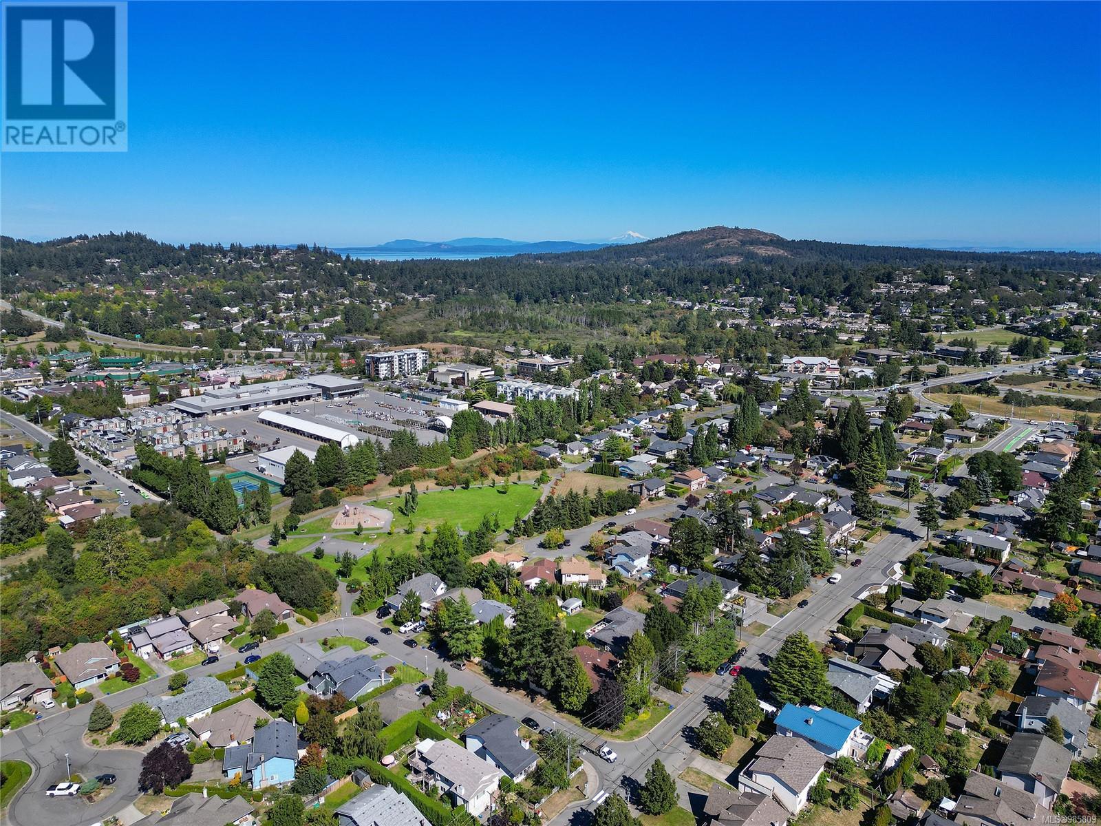 Single Family House for Sale in  Vanguard Pl Saanich 