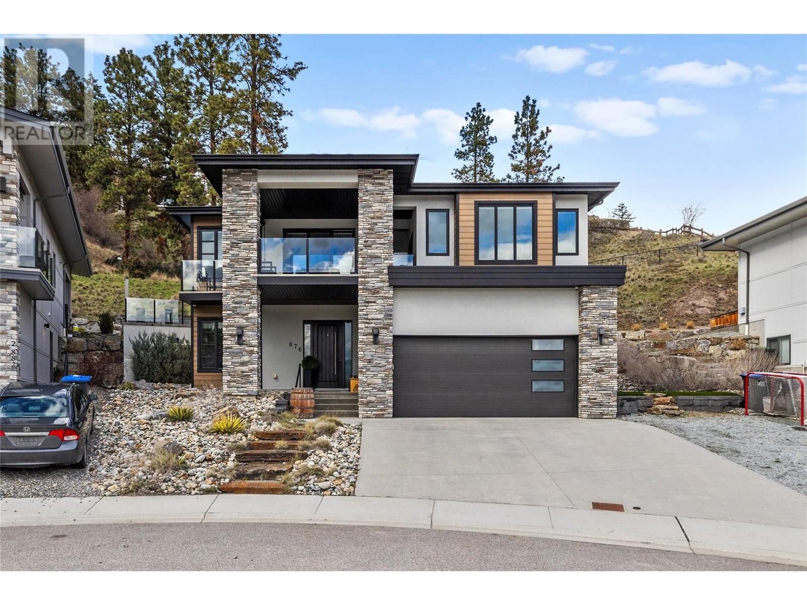 876 Boynton Place, Kelowna