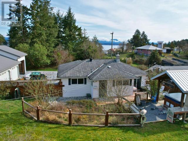5385 EARL STREET, Texada Island