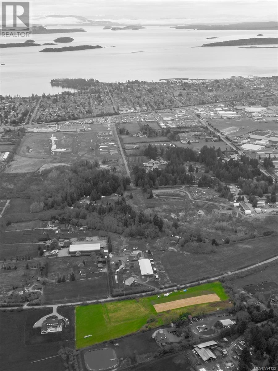  10218 Wilson Road, North Saanich