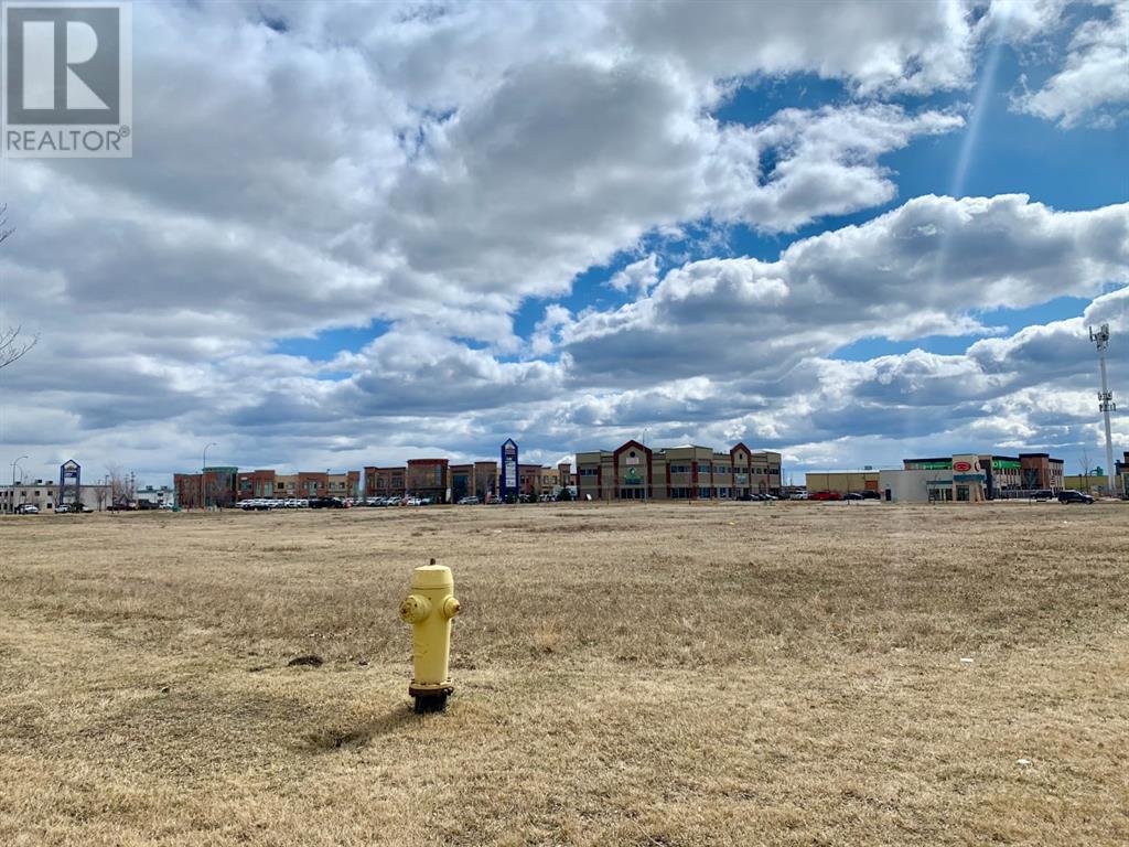 Photo 4 of 10605 99 Avenue, Grande Prairie AB