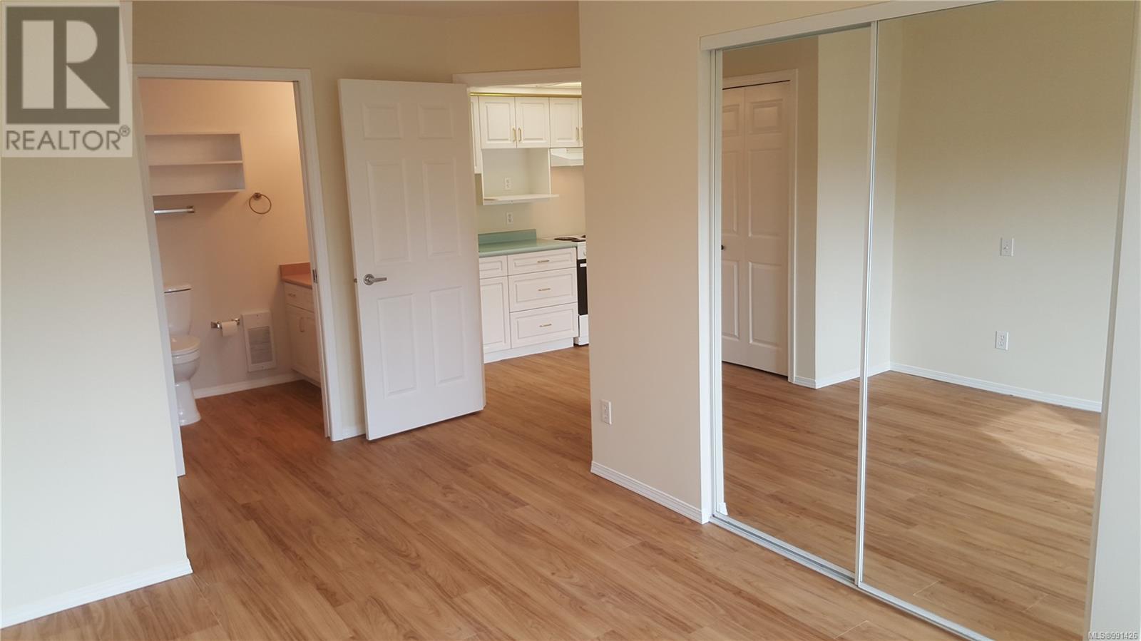 407 264 McVickers St, Parksville real estate listing 991426