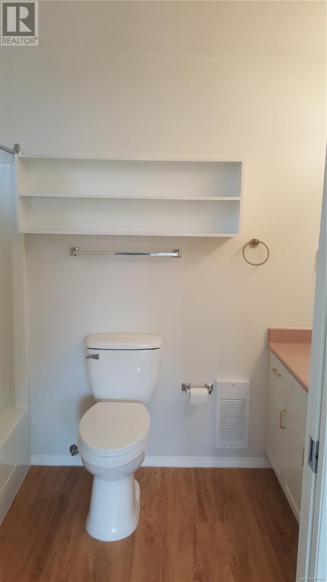 407 264 McVickers St, Parksville real estate listing 991426