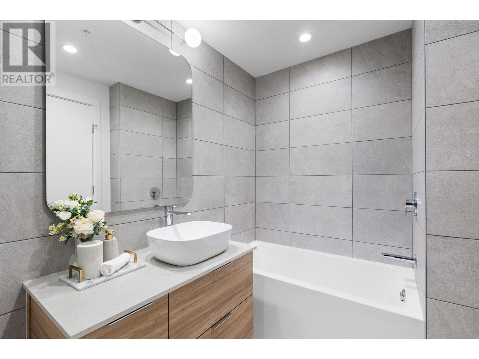 Photo 33 of 502 2325 Emery Court, North Vancouver BC
