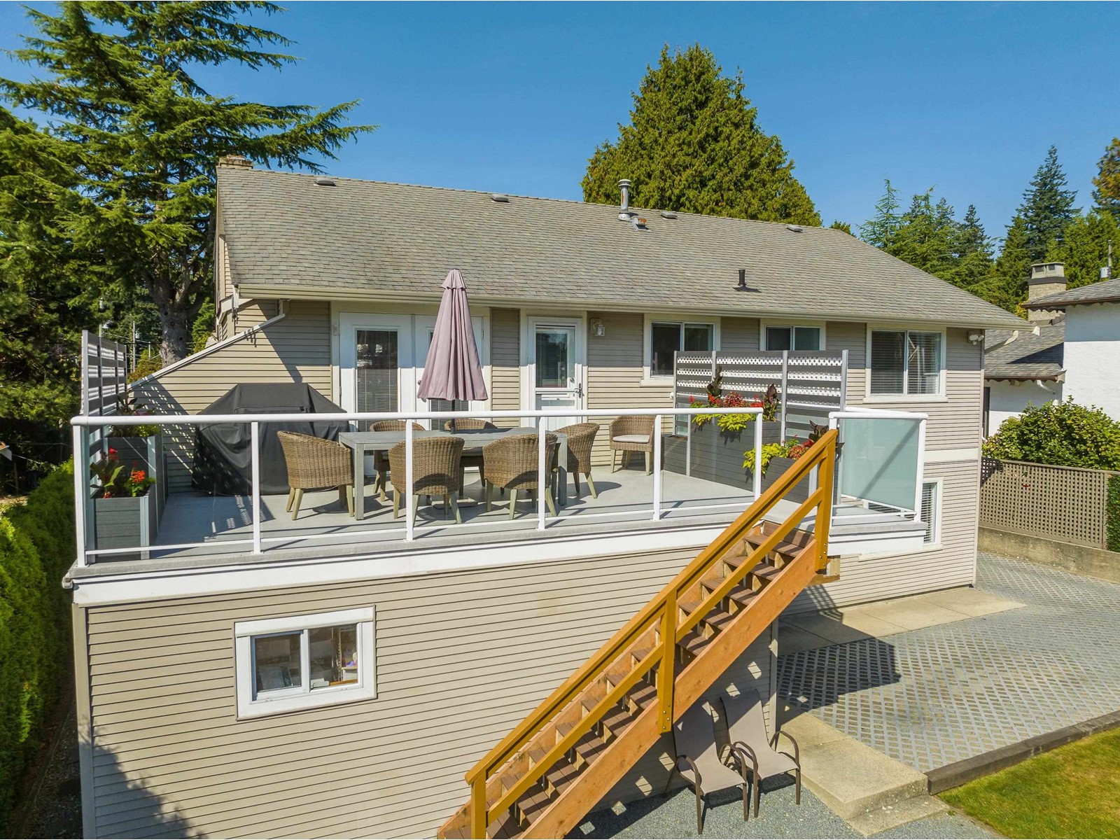Photo 31 of 1434 Bishop Road, White Rock BC