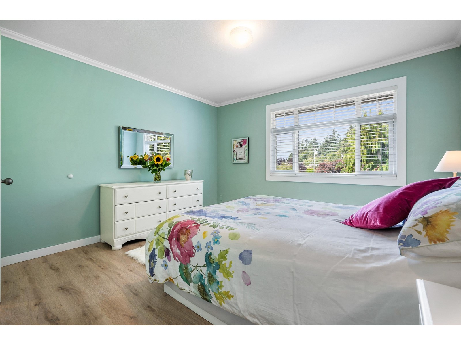 Photo 12 of 1434 Bishop Road, White Rock BC