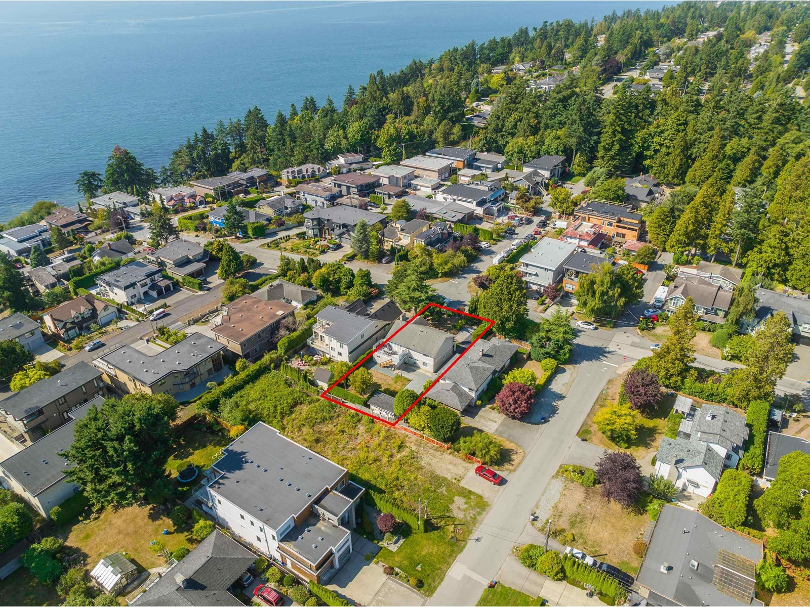Photo 38 of 1434 Bishop Road, White Rock BC
