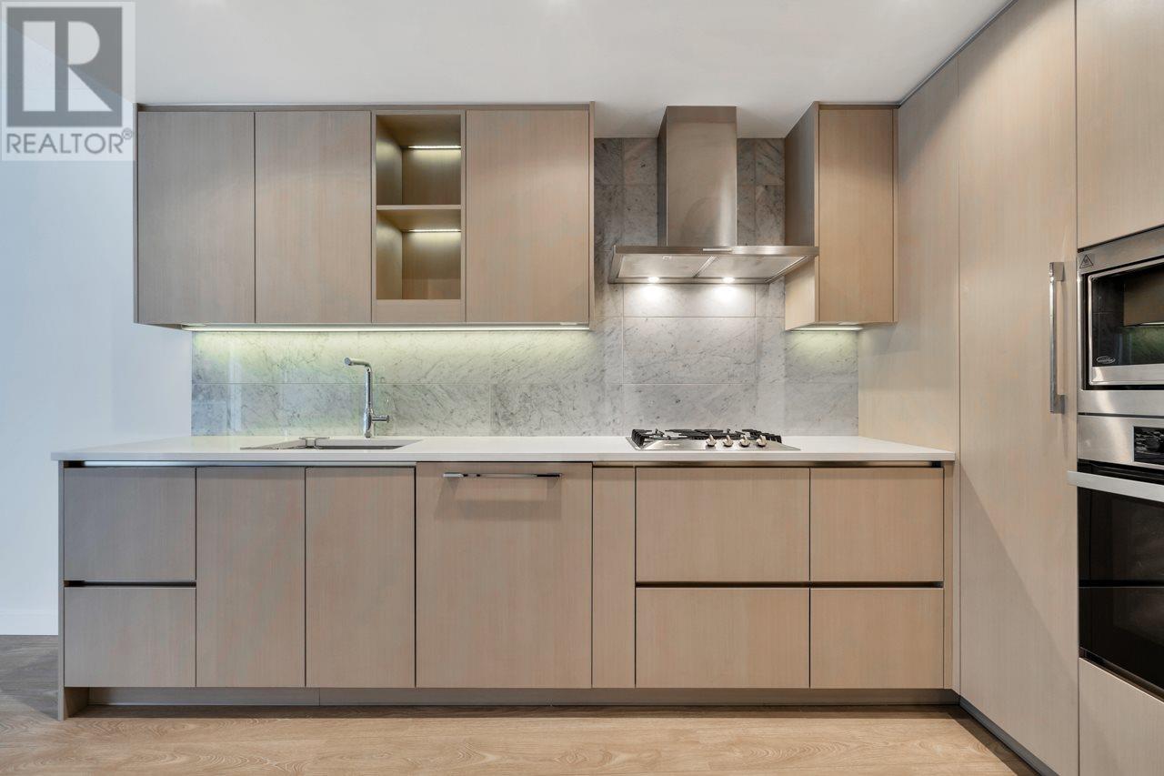 Photo 6 of 612 89 Nelson Street, Vancouver BC
