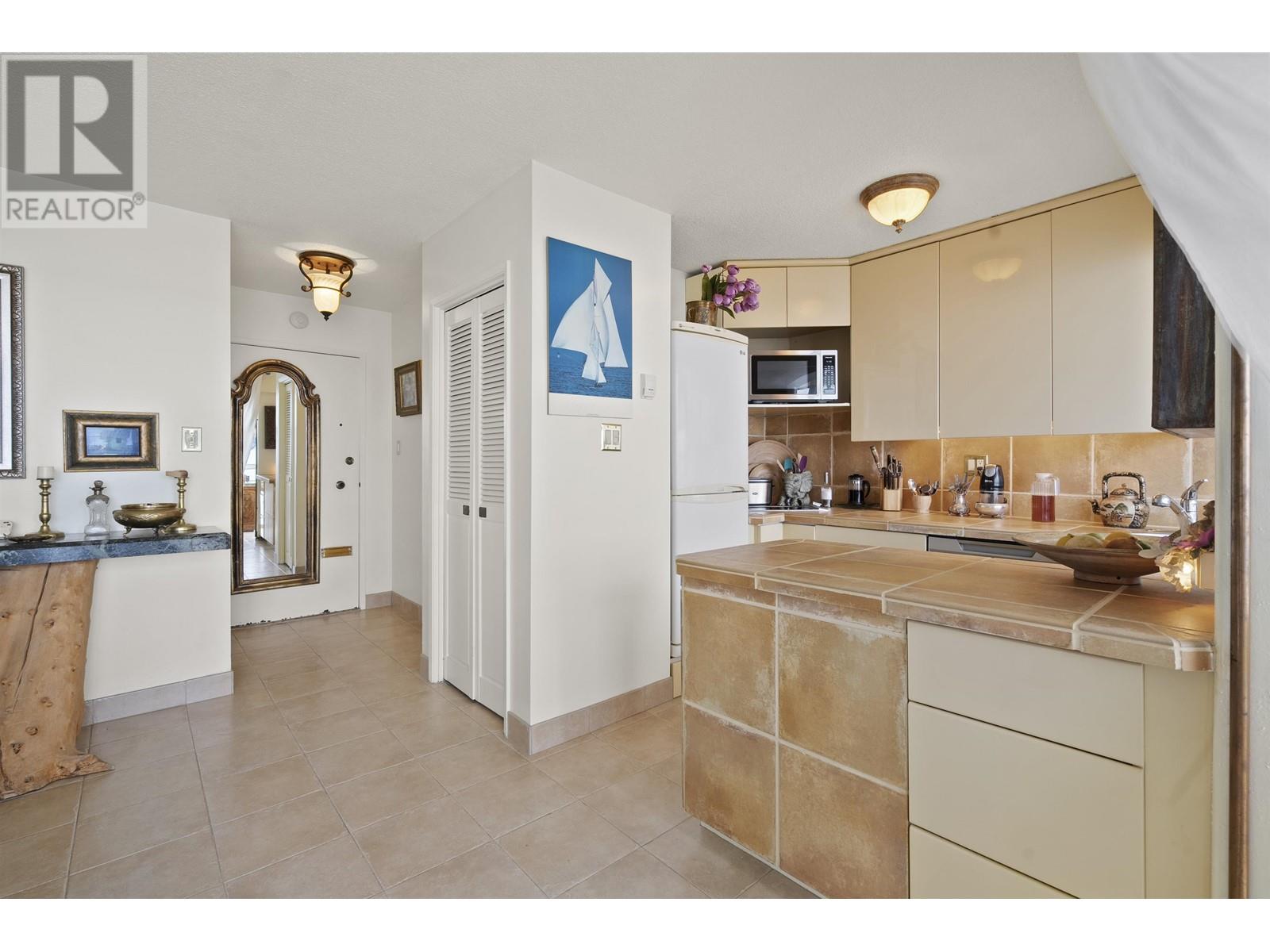 1006 150 24TH STREET, West Vancouver