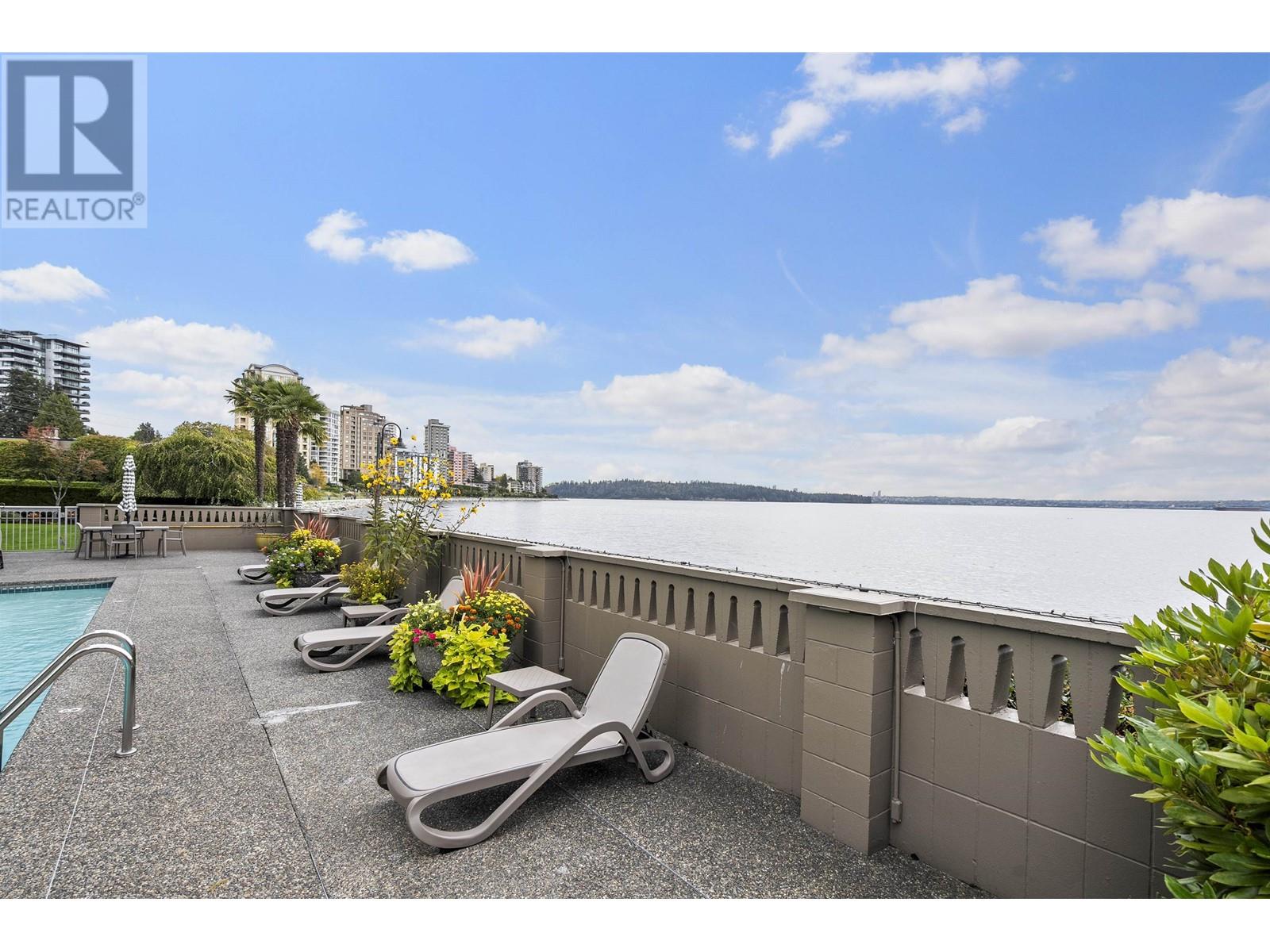 1006 150 24TH STREET, West Vancouver