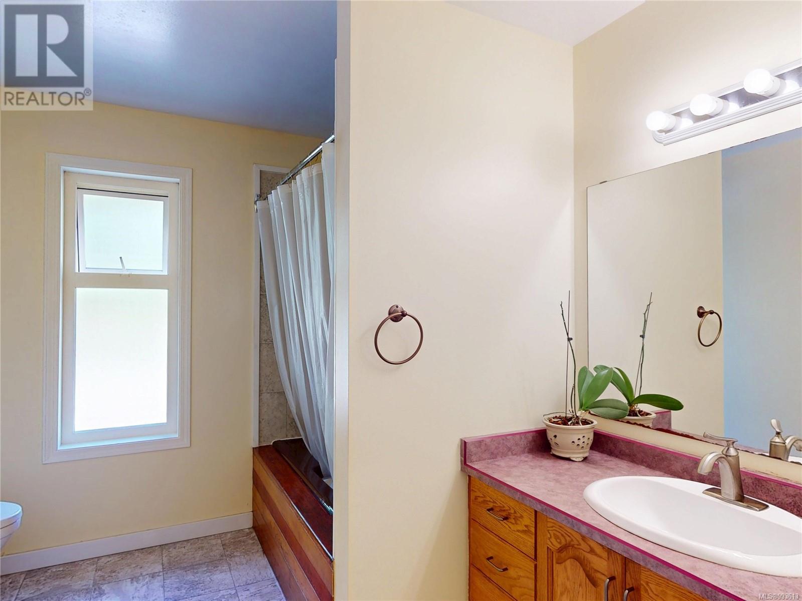  8112 West Coast Road, Sooke