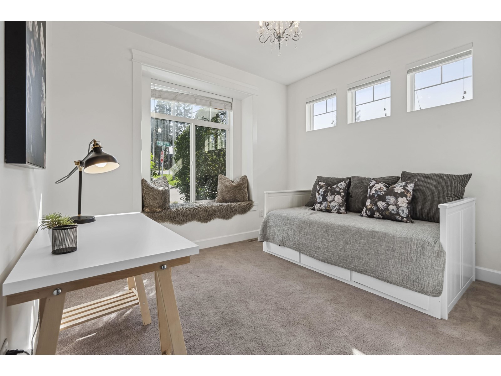 Photo 13 of 16411 26 B Avenue, Surrey BC