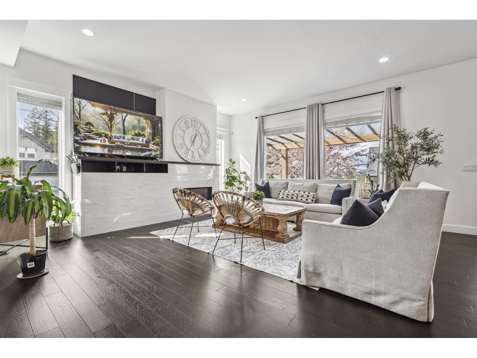Photo 4 of 16411 26 B Avenue, Surrey BC