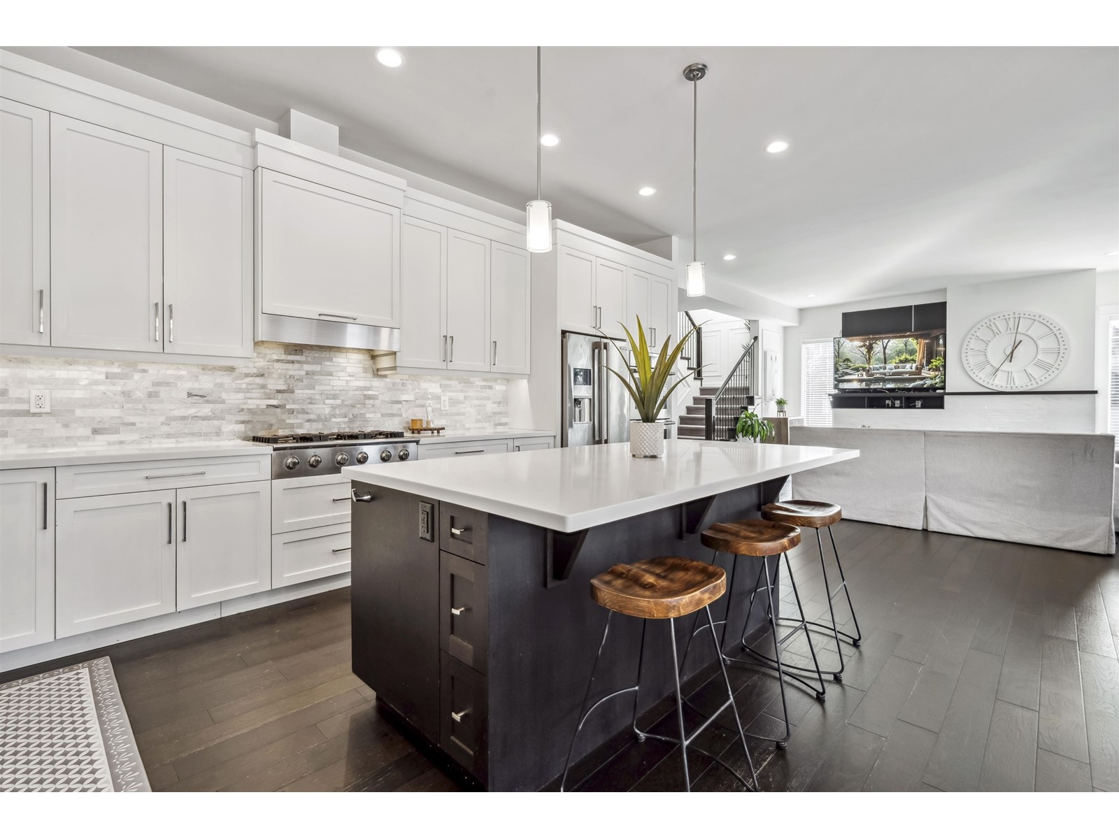 Photo 10 of 16411 26 B Avenue, Surrey BC