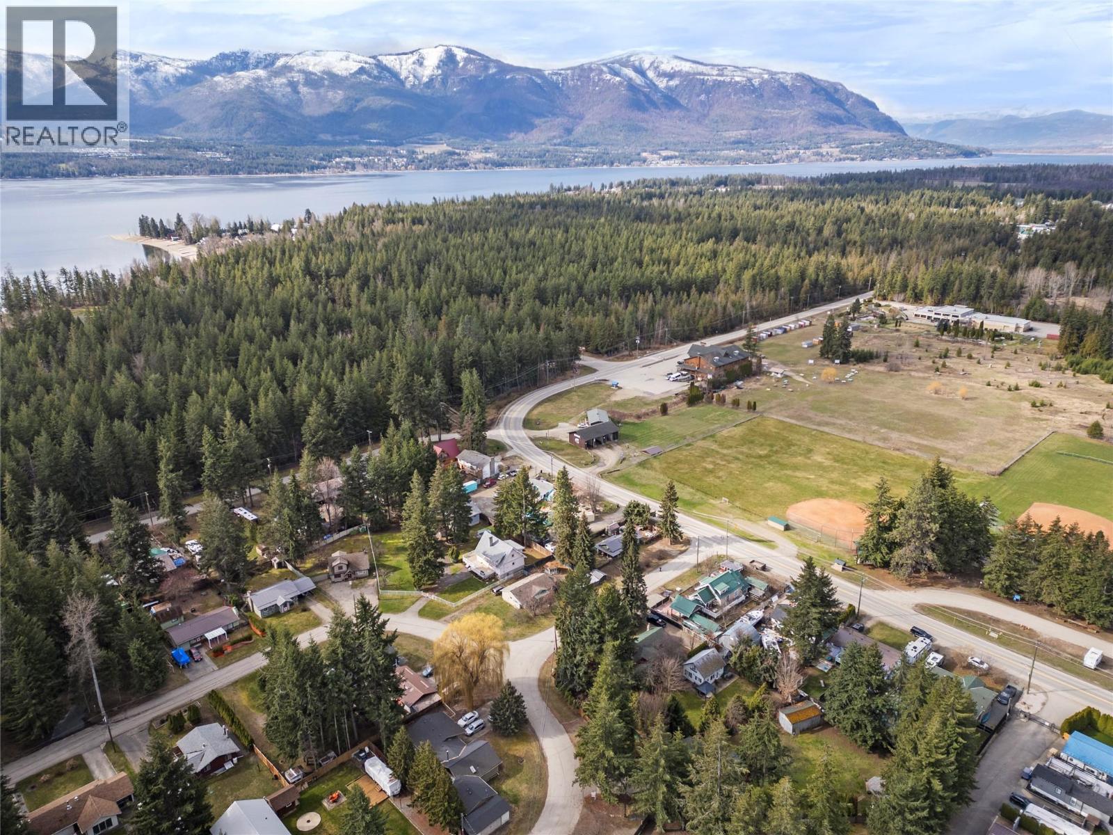  4174 Ashe Crescent, Scotch Creek