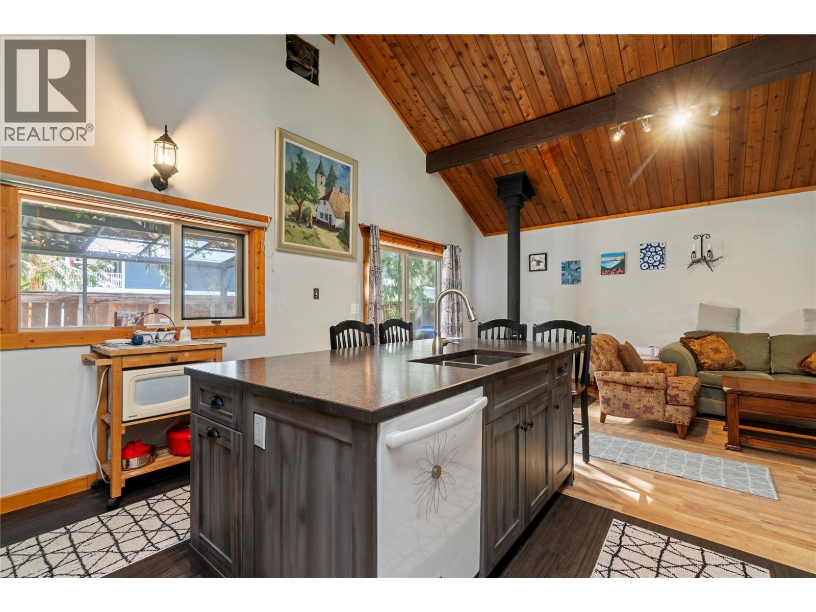  4174 Ashe Crescent, Scotch Creek