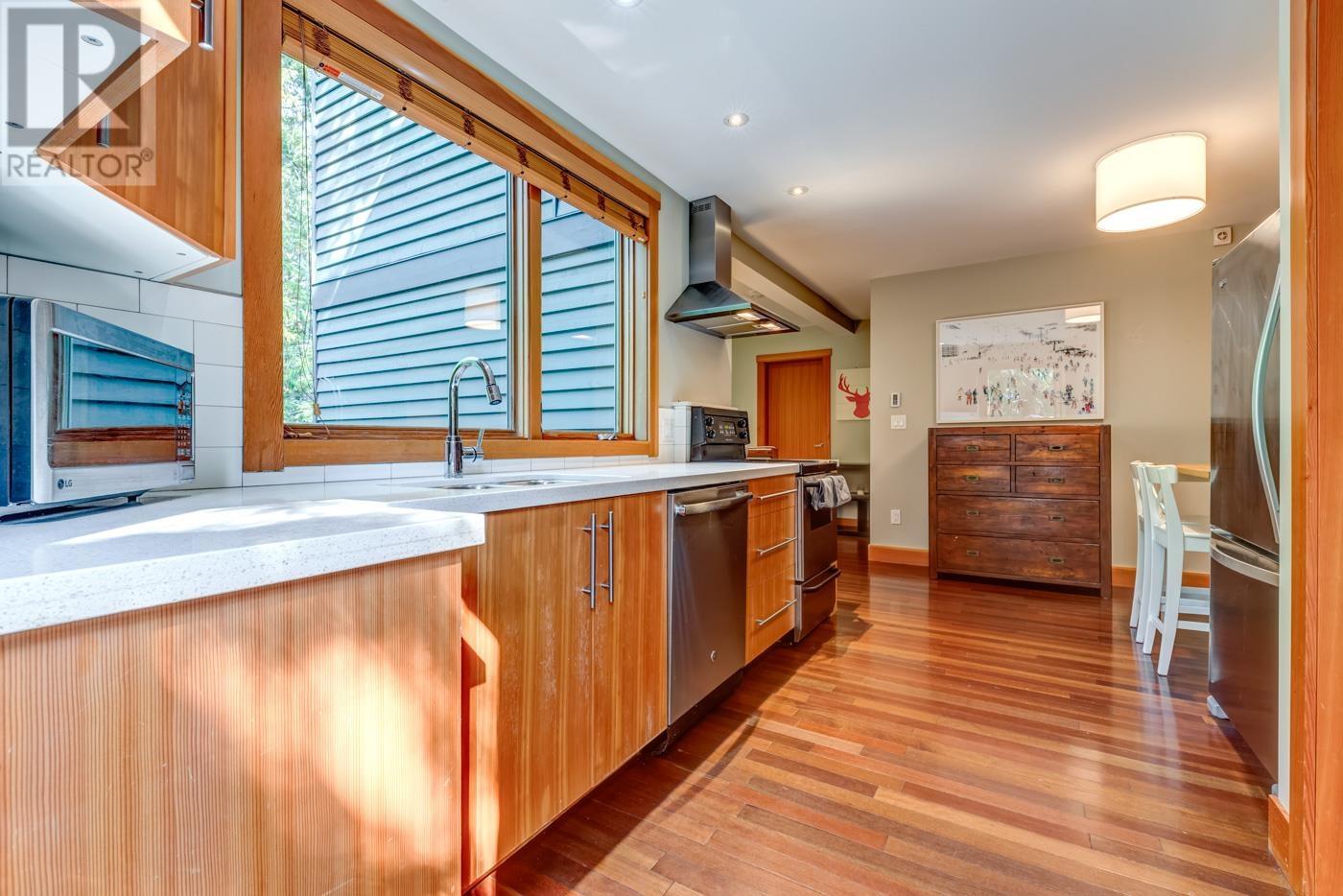 9557 EMERALD DRIVE, Whistler real estate listing R2953197