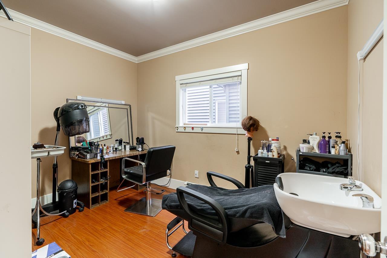 Photo 13 of 27760 Pullman Avenue, Abbotsford BC