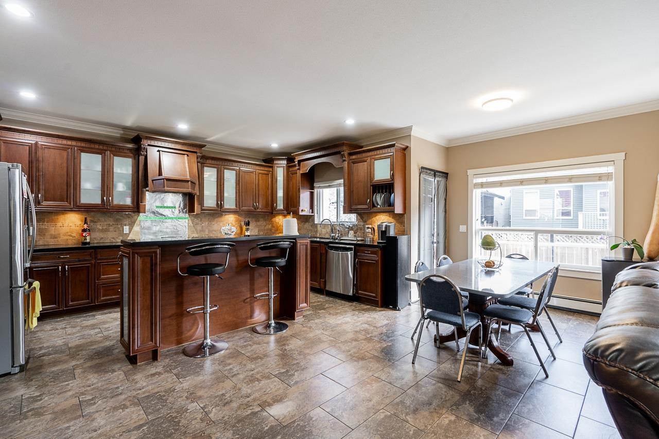 Photo 5 of 27760 Pullman Avenue, Abbotsford BC