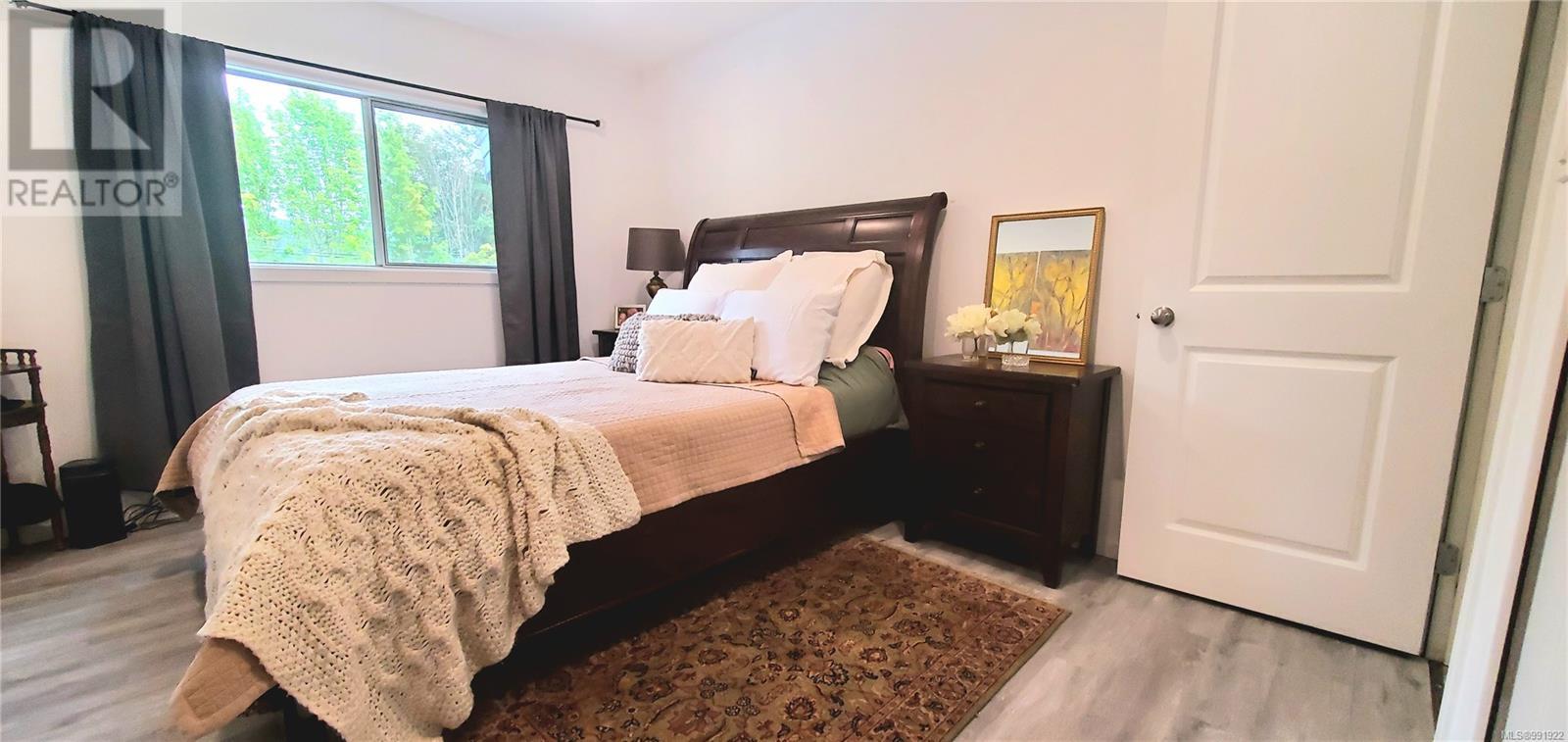 332 South Shore Rd, Lake Cowichan