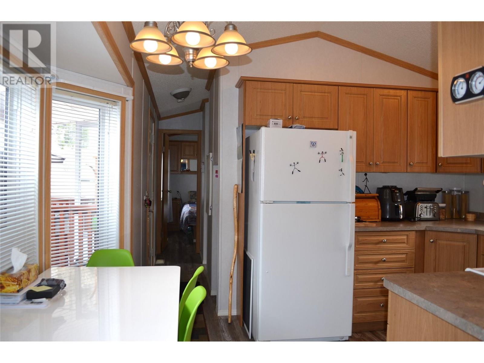 4 4354 Hwy 3 Highway, Keremeos