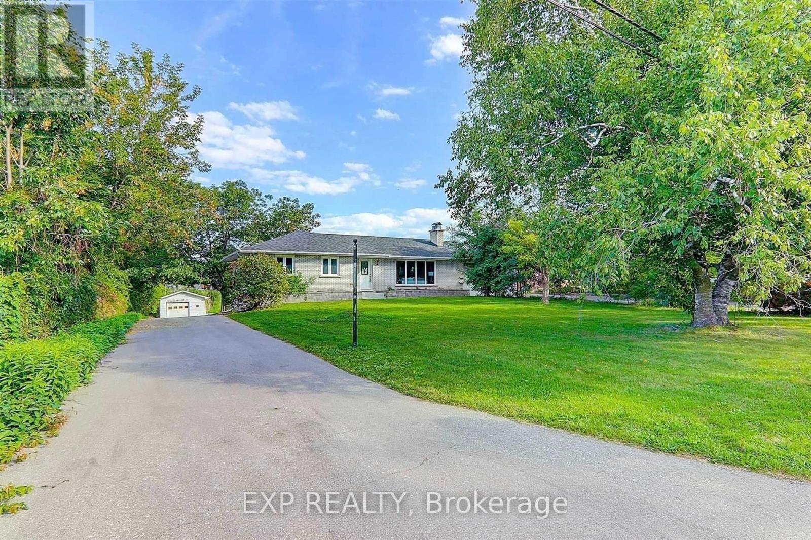 Photo 1 of 88 Riverglen Drive, Georgina ON