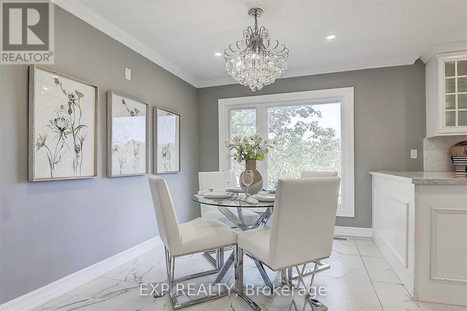 Photo 13 of 88 Riverglen Drive, Georgina ON