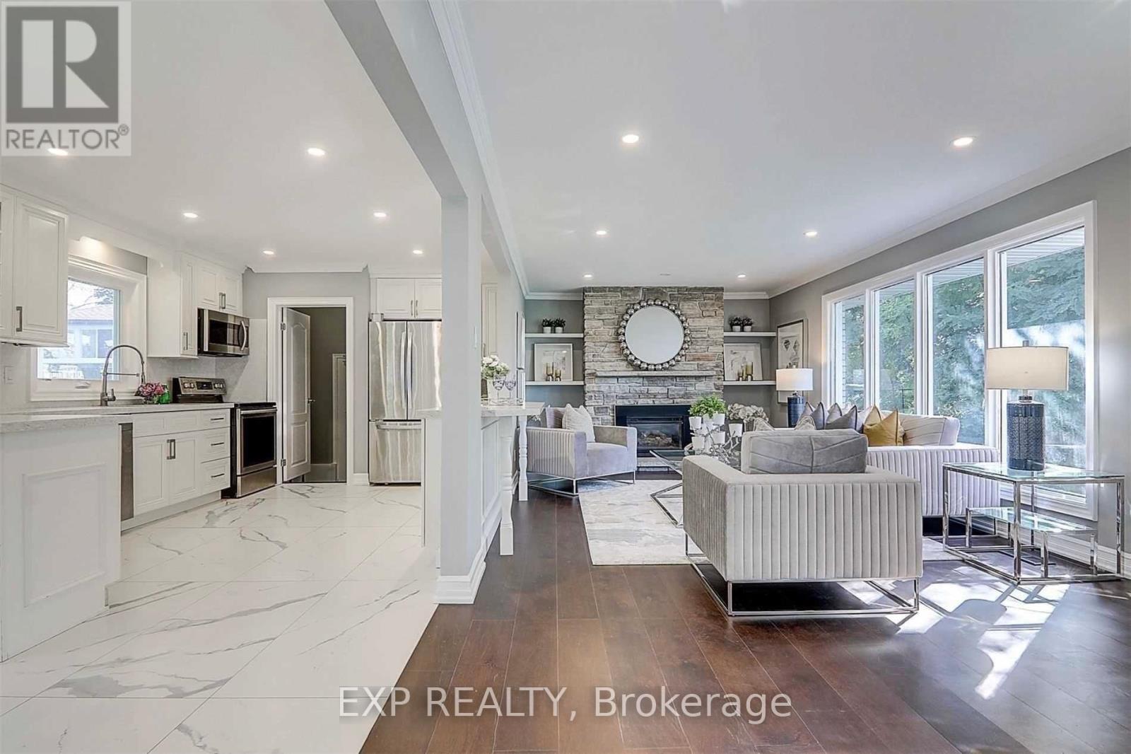 Photo 16 of 88 Riverglen Drive, Georgina ON
