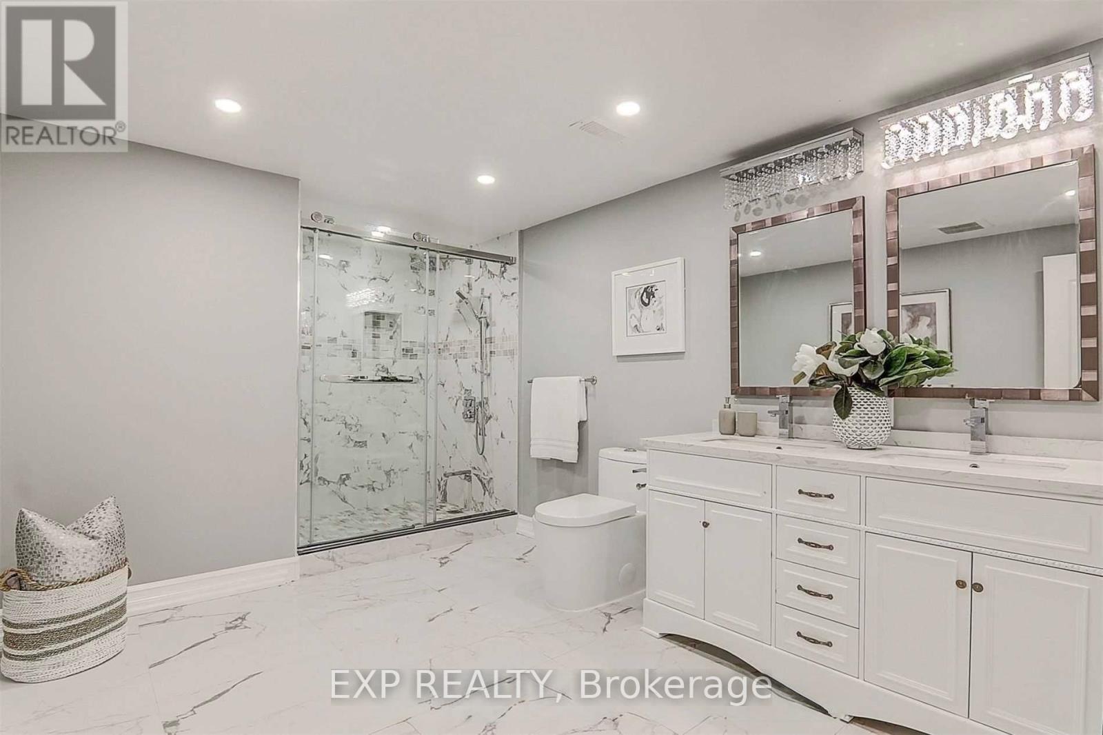 Photo 20 of 88 Riverglen Drive, Georgina ON