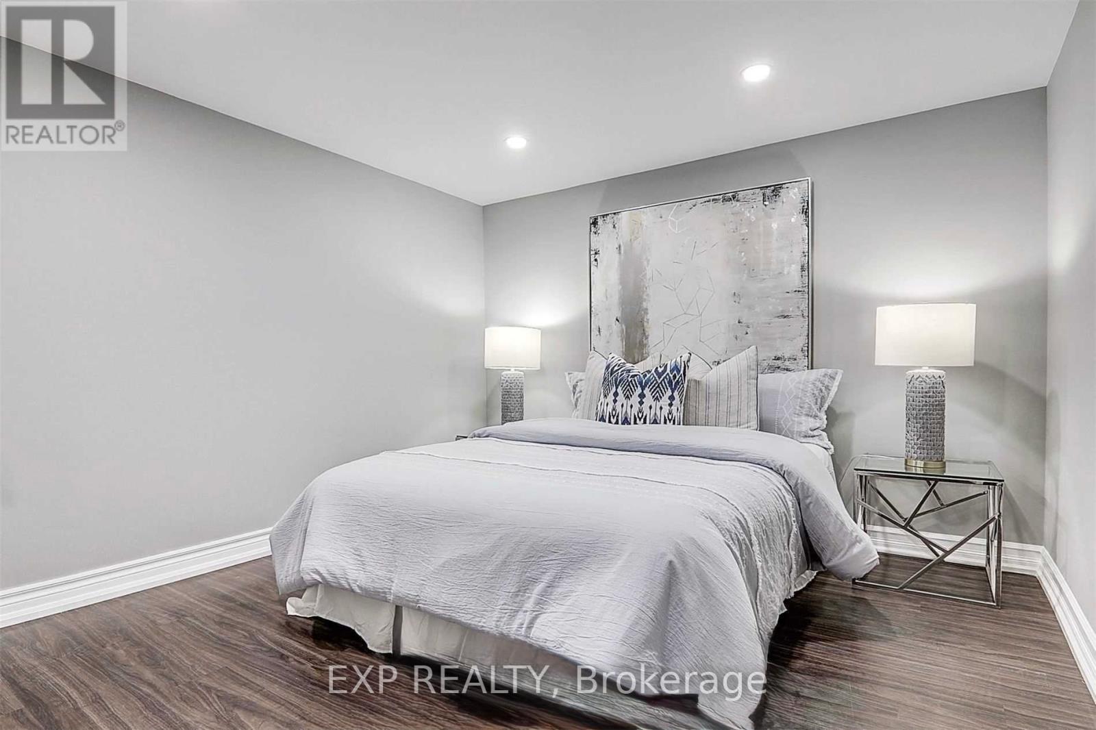 Photo 21 of 88 Riverglen Drive, Georgina ON