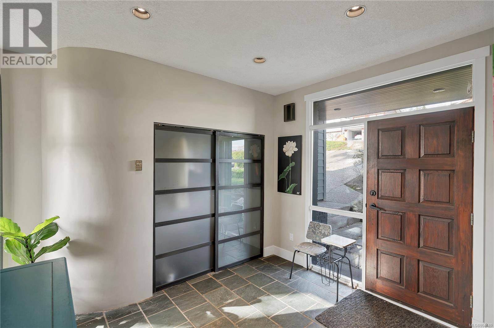 241 Alder St S, Campbell River