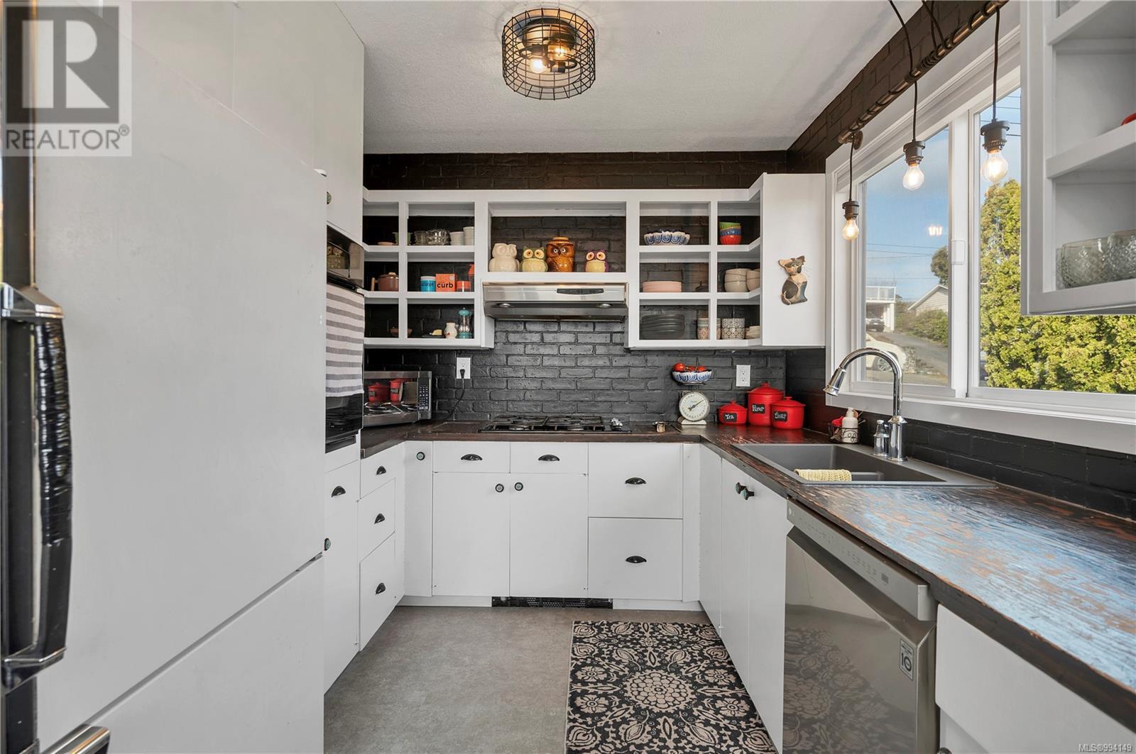 241 Alder St S, Campbell River