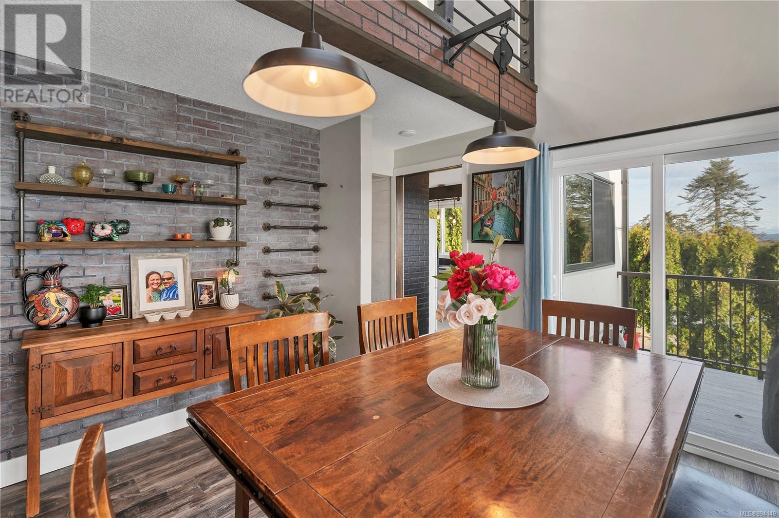 241 Alder St S, Campbell River
