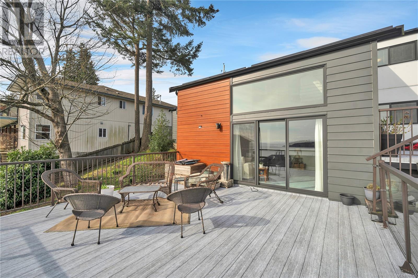 241 Alder St S, Campbell River