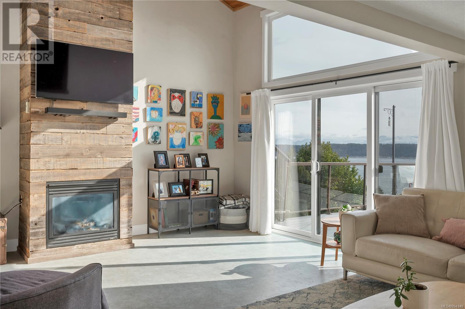 241 Alder St S, Campbell River