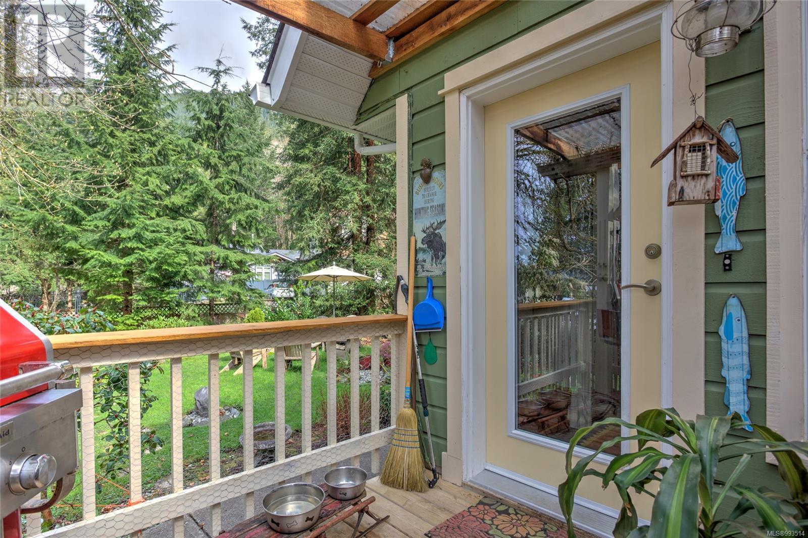 Photo 17 of 7777 Sunset Dr, Lake Cowichan BC