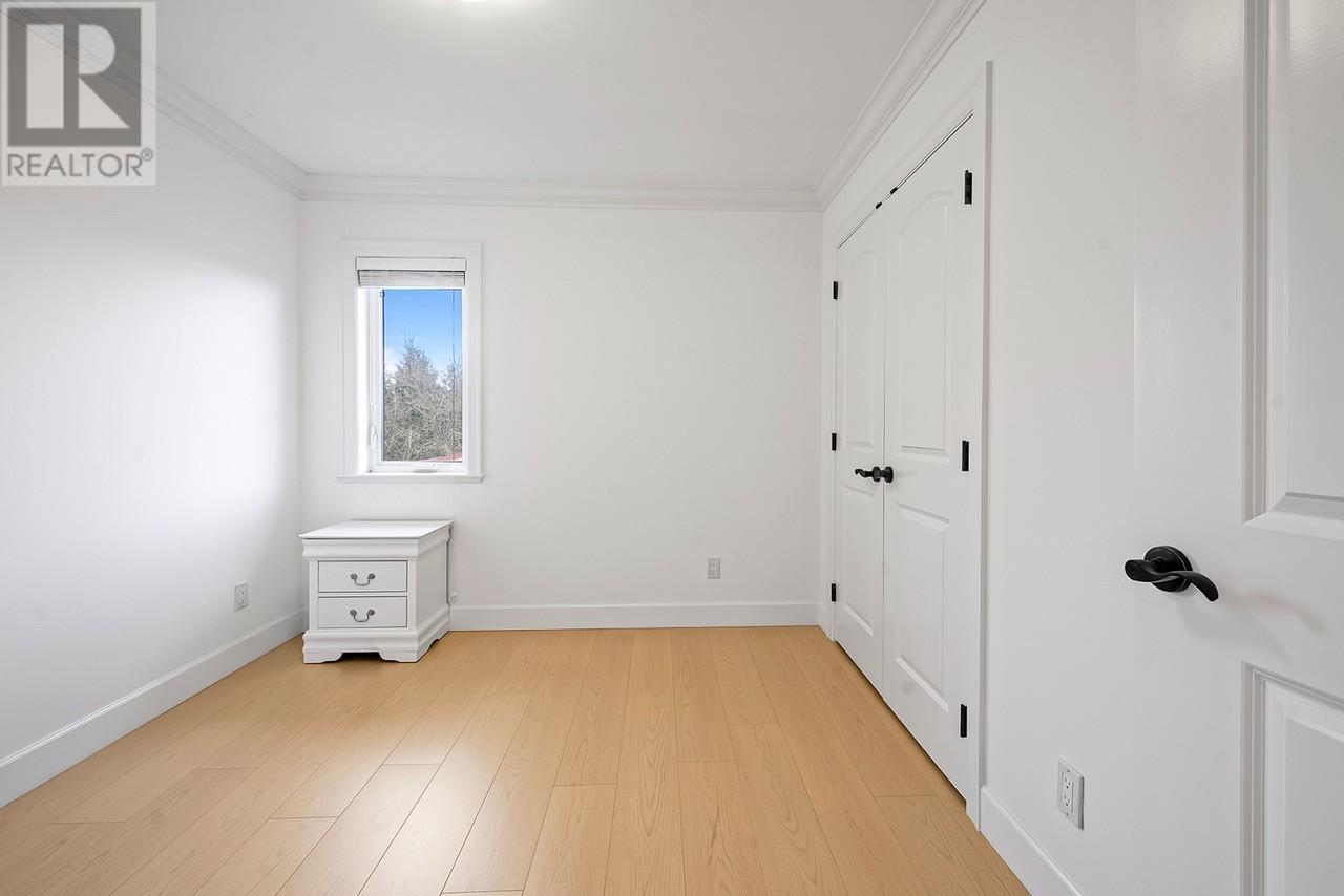 4637 BUXTON COURT, Burnaby